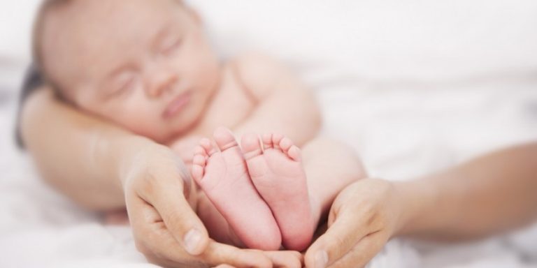Bébé prématuré : le rôle primordial des parents