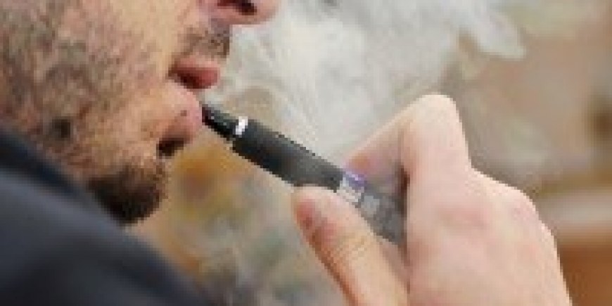 La cigarette électronique reste en vente libre